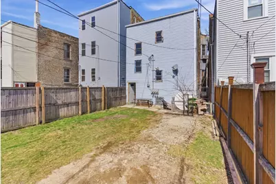 2633 W Crystal Street, Chicago, IL 60622 - Photo 9