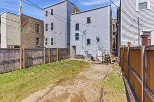 2633 W Crystal St, Chicago, IL 60622 - Photo 9