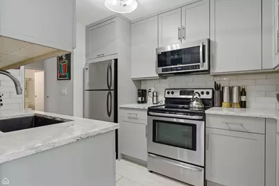 401 E Ontario Street #710, Chicago, IL 60611 - Photo 15