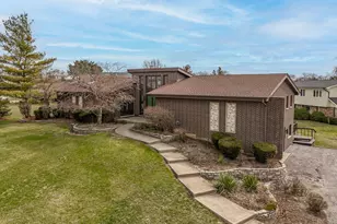 8405 Carriage Green Dr, Darien, IL 60561 - Photo 31