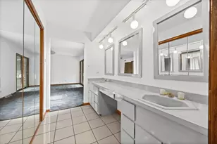 8405 Carriage Green Dr, Darien, IL 60561 - Photo 21