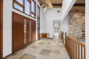 8405 Carriage Green Dr, Darien, IL 60561 - Photo 7