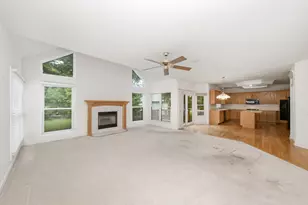 2529 Danhaven Ct, Aurora, IL 60502 - Photo 9