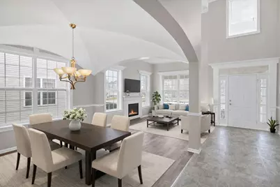 151 Charleston Lane W, Gilberts, IL 60136 - Photo 9