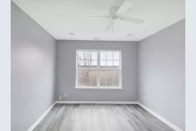 151 Charleston Lane W, Gilberts, IL 60136 - Photo 33