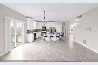 151 Charleston Lane W, Gilberts, IL 60136 - Photo 15