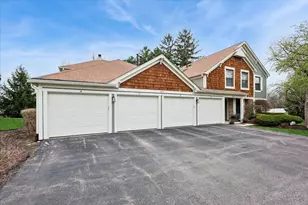 1675 Grosvenor Cir, Wheaton, IL 60189 - Photo 19