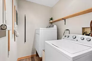 1675 Grosvenor Cir, Wheaton, IL 60189 - Photo 19