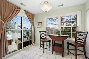 1675 Grosvenor Cir, Wheaton, IL 60189 - Photo 7