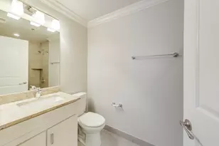 [Address not provided], Chicago, IL 60607 - Photo 13