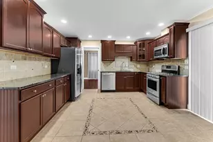 15114 Lilac Ct, Orland Park, IL 60462 - Photo 7