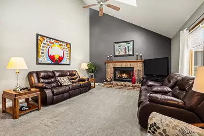 237 Homewood Drive, Bolingbrook, IL 60440 - Photo 3