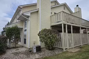 216 Whitewood Dr, Streamwood, IL 60107 - Photo 3