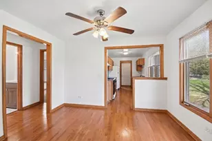 303 Bruce Road, Lockport, IL 60441 - Photo 5