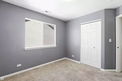 487 W Hamlin Lane, Round Lake, IL 60073 - Photo 11