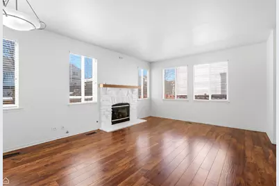 487 W Hamlin Lane, Round Lake, IL 60073 - Photo 5