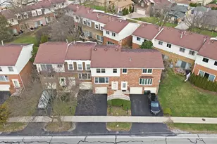 8820 Plainfield Rd, Brookfield, IL 60513 - Photo 7