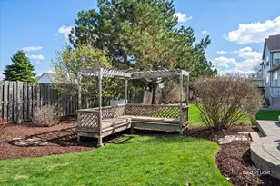 577 Cardinal Ave, Oswego, IL 60543 - Photo 25