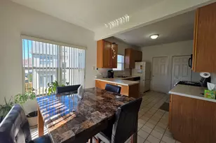 906 Cynthia Ln, Lake in the Hills, IL 60156 - Photo 15