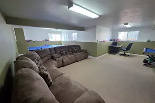 906 Cynthia Ln, Lake in the Hills, IL 60156 - Photo 27