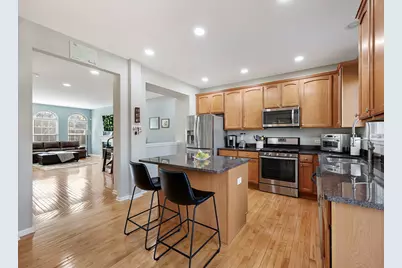 27W711 N Meadowview Drive, Winfield, IL 60190 - Photo 5