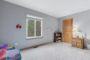 411 Oak Grove Cir, Wauconda, IL 60084 - Photo 17