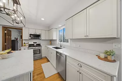 18716 W Jasmine Court, Grayslake, IL 60030 - Photo 3