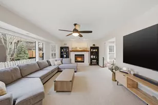 18716 W Jasmine Ct, Grayslake, IL 60030 - Photo 7