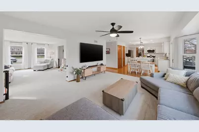 18716 W Jasmine Court, Grayslake, IL 60030 - Photo 11