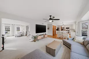 18716 W Jasmine Ct, Grayslake, IL 60030 - Photo 11