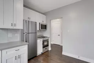 8022 S Ellis Ave, Chicago, IL 60619 - Photo 5