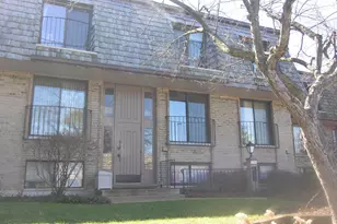 1706 Northfield Square, Northfield, IL 60093 - Photo 1