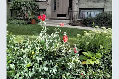 1706 Northfield Square #D, Northfield, IL 60093 - Photo 3