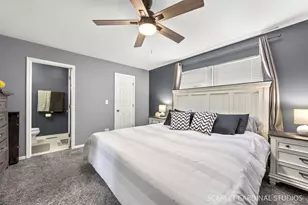 1222 Goldenrod Ln, Hoffman Estates, IL 60192 - Photo 17