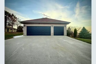 3640 Moffett Road, Rockton, IL 61072 - Photo 3