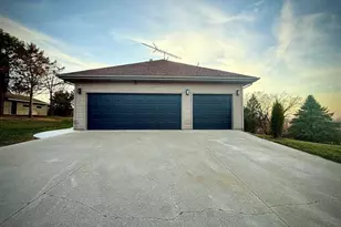 3640 Moffett Rd, Rockton, IL 61072 - Photo 3