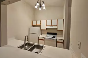 1435 Spring Brook Ct, Round Lake Beach, IL 60073 - Photo 5