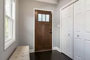 803 S Maple Ave, Oak Park, IL 60304 - Photo 3