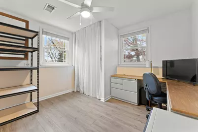 309 Plymouth Lane NW, Bloomingdale, IL 60108 - Photo 11