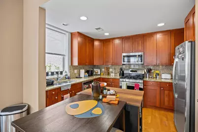 2622 W Diversey Avenue #201, Chicago, IL 60647 - Photo 7