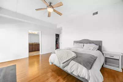 2622 W Diversey Avenue #201, Chicago, IL 60647 - Photo 9