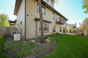 611 S Loomis St, Naperville, IL 60540 - Photo 57