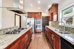 6544 N Albany Ave, Chicago, IL 60645 - Photo 5