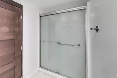 6544 N Albany Avenue, Chicago, IL 60645 - Photo 21