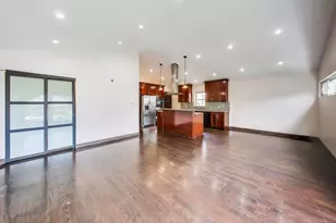 6544 N Albany Ave, Chicago, IL 60645 - Photo 3