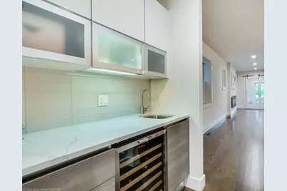 1150 W Hubbard Street #1E, Chicago, IL 60642 - Photo 7