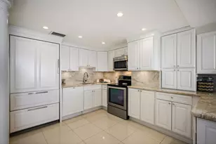 175 E Delaware Pl, Chicago, IL 60611 - Photo 9