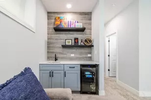 5739 W Grover St, Chicago, IL 60630 - Photo 29