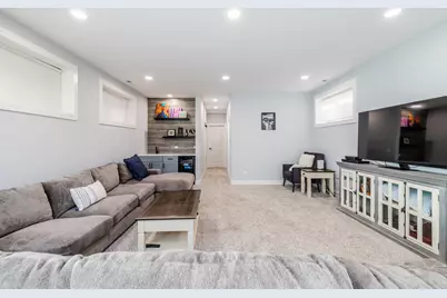 5739 W Grover Street, Chicago, IL 60630 - Photo 27