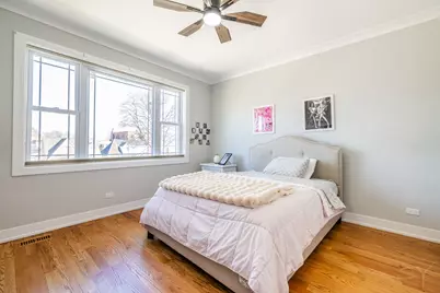 5739 W Grover Street, Chicago, IL 60630 - Photo 21